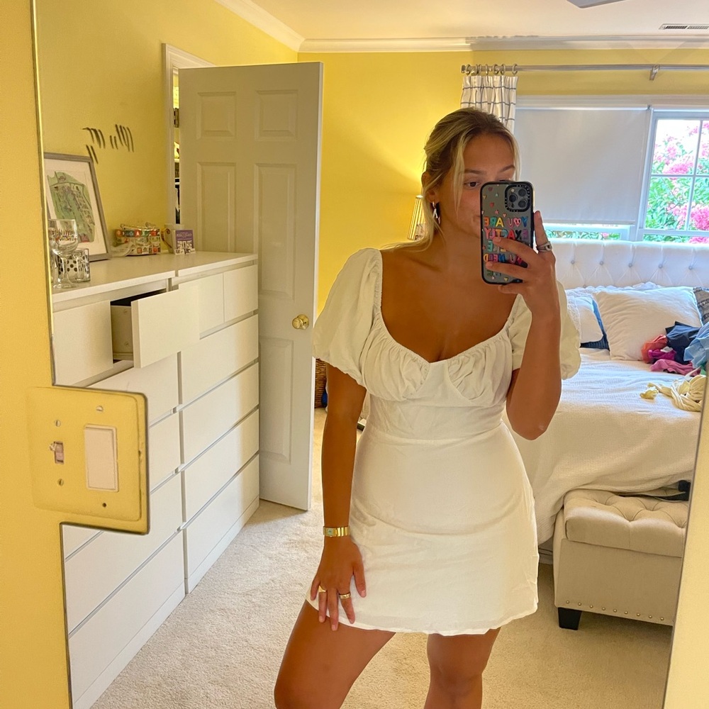 Pepper mayo white dress size 8! Never worn. New with tags